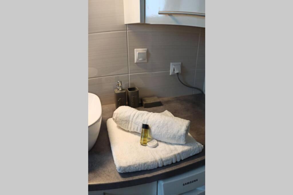 Modern Central Αpt 500M From The Beach. Chania  Екстер'єр фото