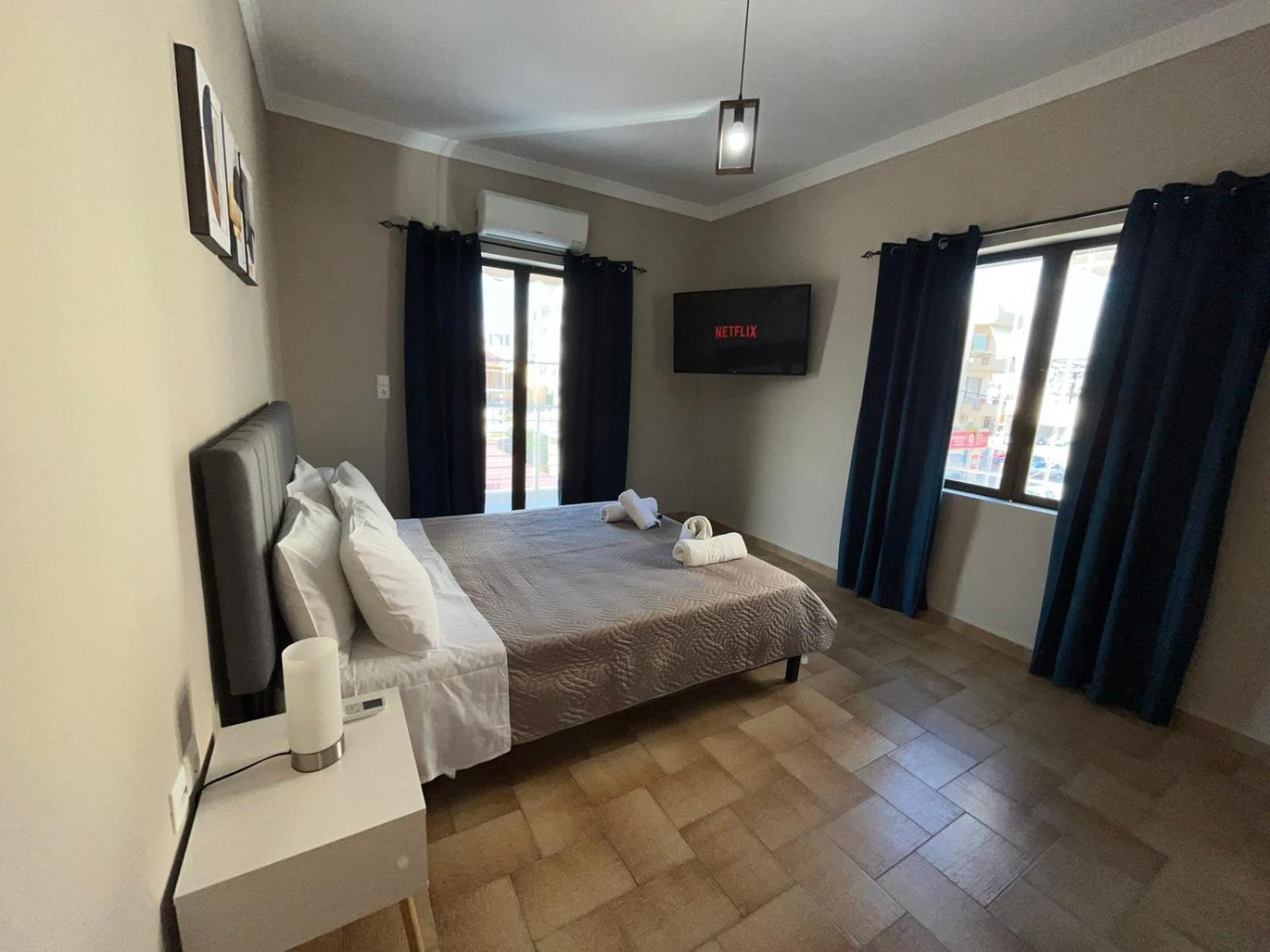 Modern Central Αpt 500M From The Beach. Chania  Екстер'єр фото